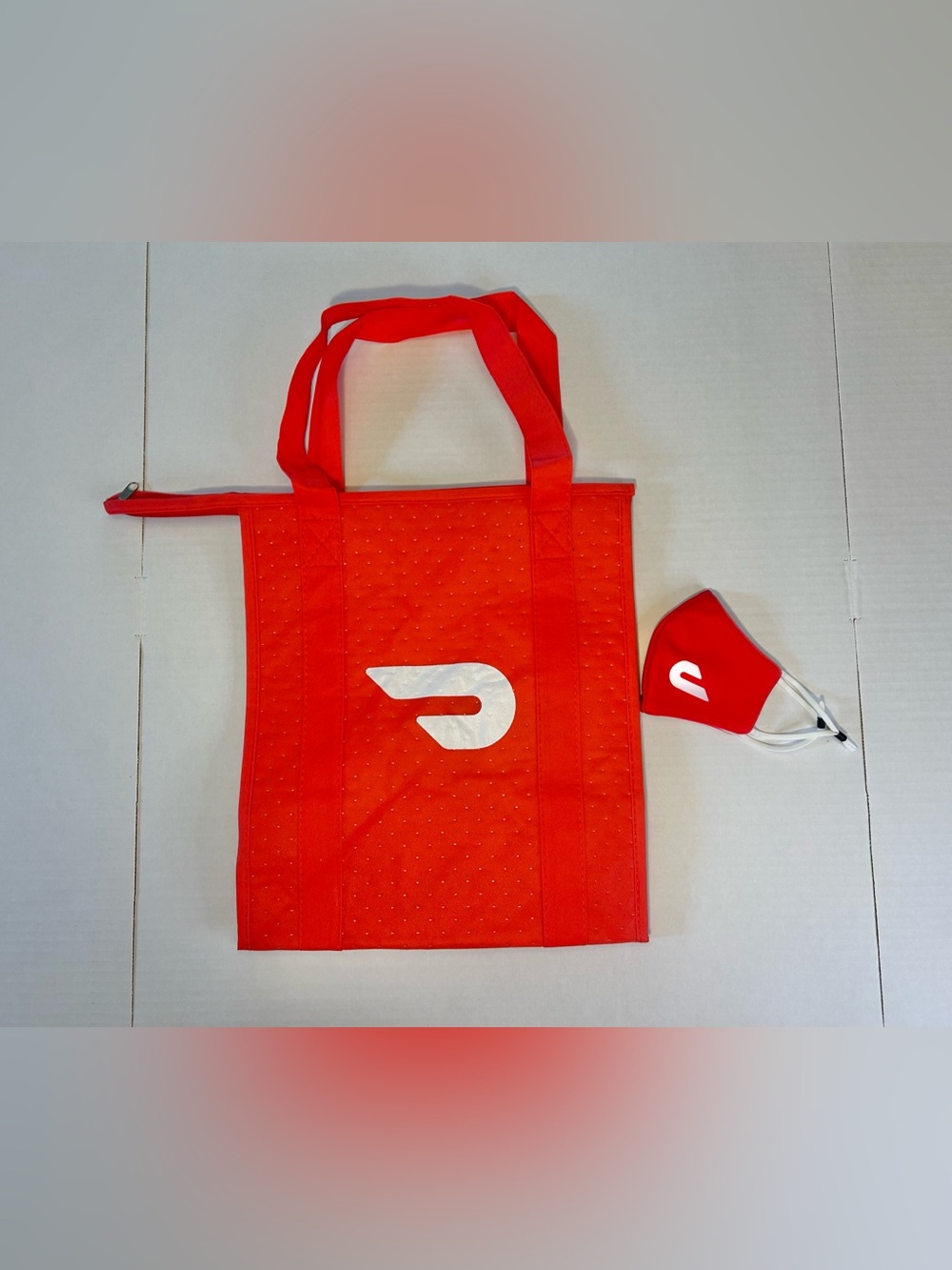 DoorDash Red Insulated Delivery Bag Thermal Tote Food Grocery Hot Cold